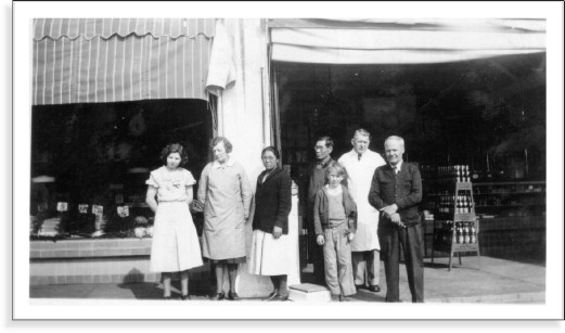 Las Tiendas Market, San Marino, 
California